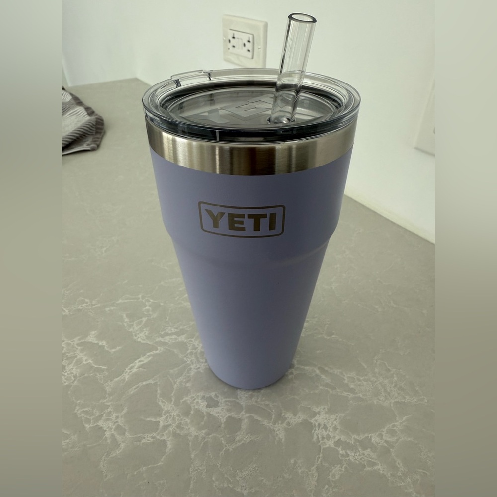 YETI 26oz rambler with straw and lid (color: lilac)
